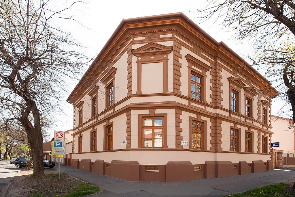 Csanabella House Hotel Szeged Exterior photo